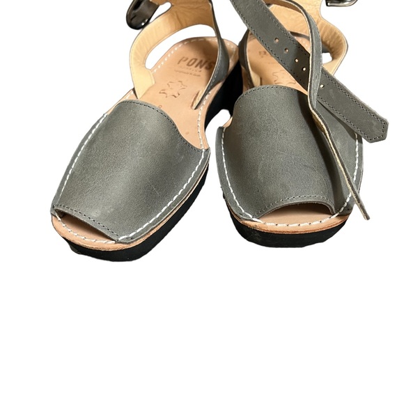 Pons Mediterranean Grey size 8 gently worn - Picture 4 of 9